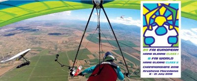 logo del 20° Campionato Europeo deltaplano e una foto di volo in Macedonia