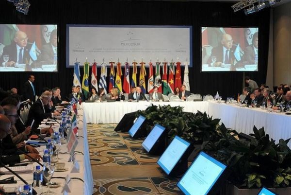 Cancilleres del Mercosur se reúnen sin Venezuela