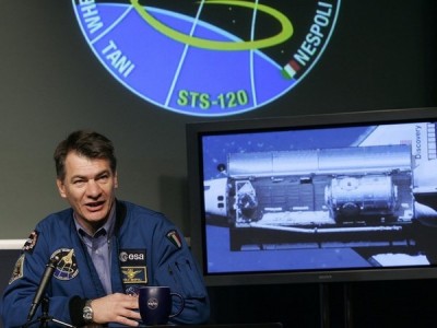 Nespoli si prepara al lancio, «farò una passeggiata spaziale»