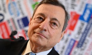 Draghi oggi ad Algeri per ridurre la dipendenza dal gas di Mosca