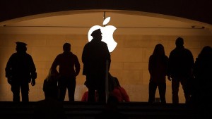 Apple ordered to pay 13bn euro tax bill to Ireland, both to appeal