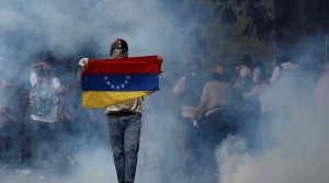 Venezuela: 30 morti nelle proteste, Procura generale denuncia arresti irregolari