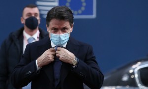 Alta tensione nella maggioranza sul Recovery Fund, l&#039;irritazione di Conte 