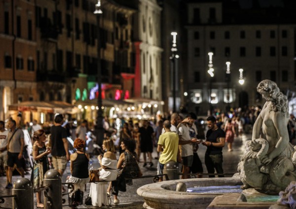 Coronavirus en Italia, 239 infecciones en un día, 8 muertes, todas en Lombardía