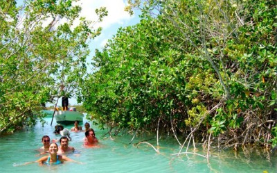 Ecoturismo cambia la forma de vida en comunidades indígenas mayas de México
