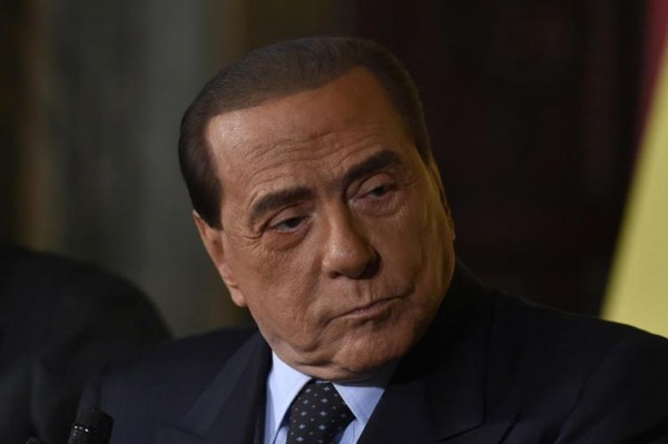 Berlusconi rompe il silenzio sulla guerra: &quot;Inaccettabile l&#039;aggressione all&#039;Ucraina&quot; e l&#039;aggressione dei comunisti nel 1948: &quot;Una bella scazzottata&quot;