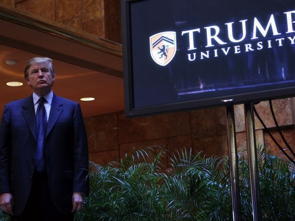 Trump patteggia 25 milioni per lo scandalo della sua università