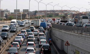 Weekend tra piogge e caldo. Traffico da bollino rosso