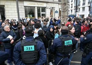 Parigi, evacuazione della manifestazione pro-Gaza alla Sciences-Po