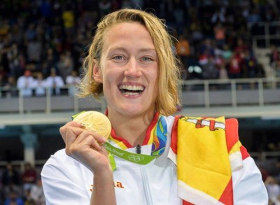 Mireia Belmonte, en la gloria (olímpica) España se rinde ante el oro