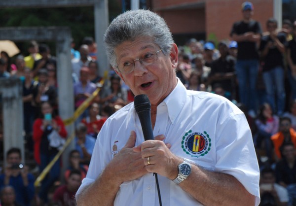 Ramos Allup: Las FAN se han dedicado a todo menos a ser Fuerzas Armadas