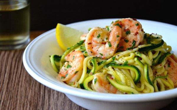 Pasta de calabacin con camarones