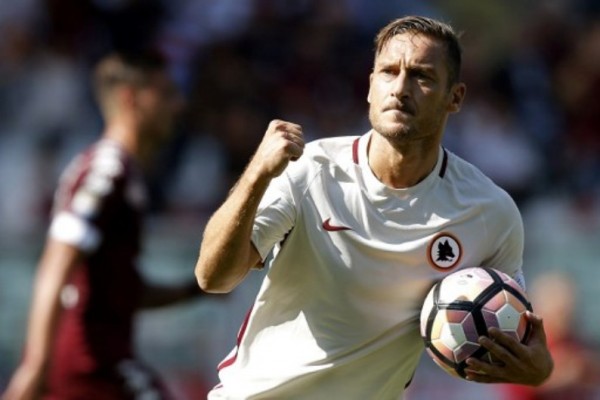 Serie A: Roma, Inter y Milan pierden el ritmo de la Juventus y Nápoles