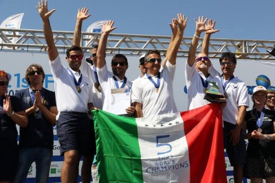 La nazionale italiana di deltaplano campione del mondo 2017
