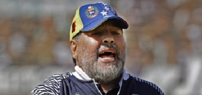 Maradona gela gli eredi: &quot;Non sto morendo ma lascerò tutto in beneficenza&quot;