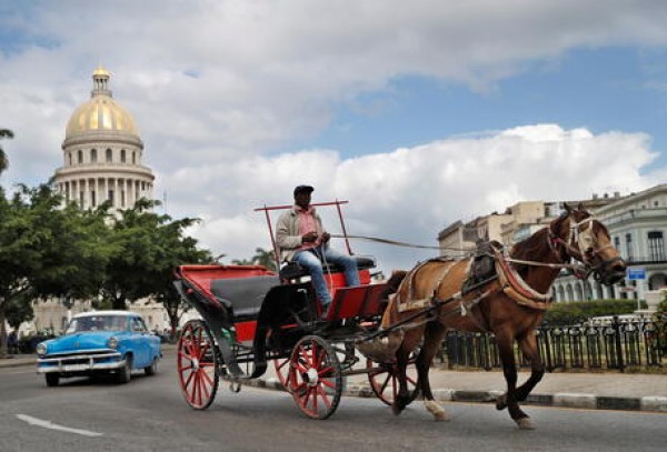 Le banche a Cuba tornano ad accettare e a cambiare il dollaro