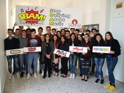 Lecce – Incontro al Liceo Banzi su “Fenomeno bullismo, tra giovani, scuola e tecnologia”
