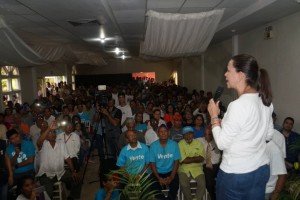 Machado desde Falc&oacute;n: S&oacute;lo hay dos opciones, o est&aacute;s con nosotros enfrentando al r&eacute;gimen o est&aacute;s con ellos