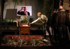 Los italianos despiden a Dario Fo 
