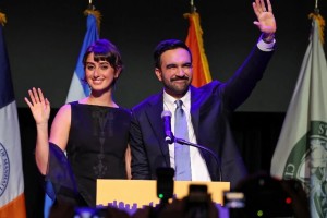 New York City ha un nuovo sindaco, Zohran Mamdani e con lui arriva anche una nuova “first lady”. Rama Duwaji, giovane artista cosmopolita