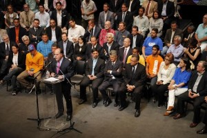 Opposizione venezuelana annuncia referendum contro la Costituente di Maduro. Ucciso 25enne: &egrave; la 91esima vittima