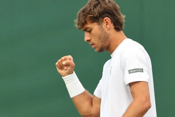 Flavio Cobolli tenista italiano