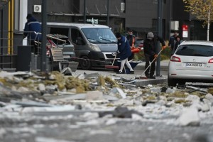 Un attacco missilistico e con droni russi sulla citt&agrave; di Ternopil