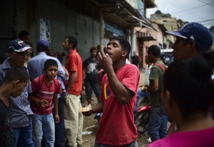 Muerte, saqueos, hambre: Cr&oacute;nica de una batalla campal en Venezuela