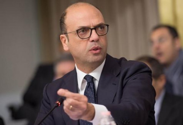 Italia condena violencia en Venezuela