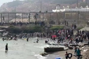 Luc&iacute;a DIAZ / AFP - I migranti a Ceuta (Foto a corredo articolo AGI)