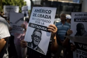Am&eacute;rico De Grazia da un anno in isolamento nel carcere di Caracas