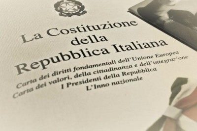 Una stretta autoritaria?