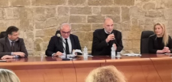 Discorso di Armando Spataro &laquo;Ci pu&ograve; essere una interconnessione tra diritti, immigrazione e accoglienza?&raquo;