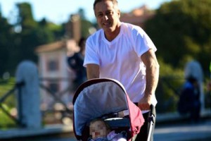 Boeri (Inps): "Congedo paternit&agrave; deve arrivare a 15 giorni"