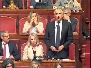 Pier Ferdinando Casini, chiede un applauso di solidariet&agrave; per il vice presidente del Parlamento del Venezuela Edgar Zambrano