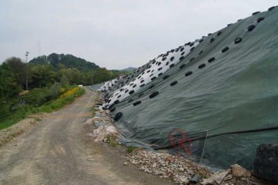 Carabinieri del NOE e personale dell'ARPA Piemonte intervengono presso una discarica
