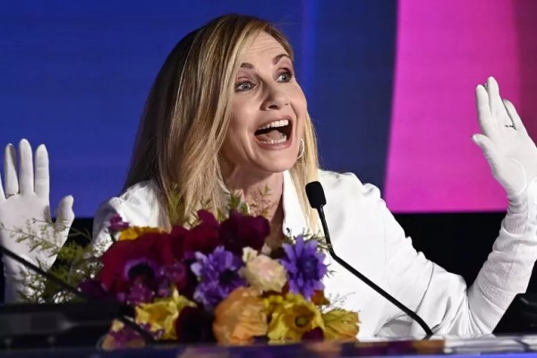  Lorena Cuccarini festeja sus 60 a&ntilde;os.