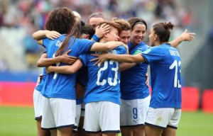 Mundial-Femenino: Italia a octavos por paliza