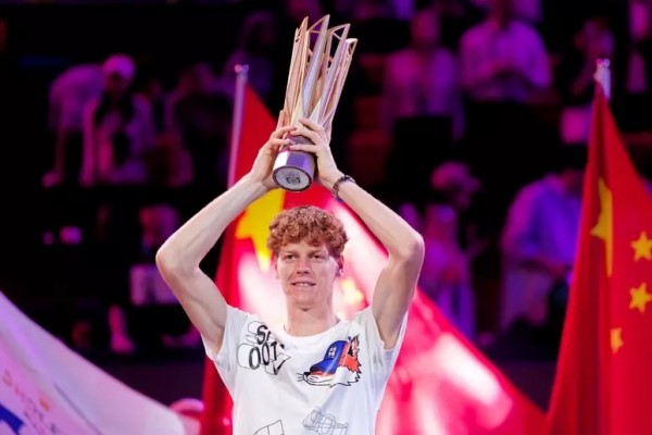 tennista italiano Jannik Sinner numero 1 del mondo