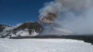 Etna attivit&agrave; eruttiva Cratere di Sud-Est dal 27 febbraio 2017