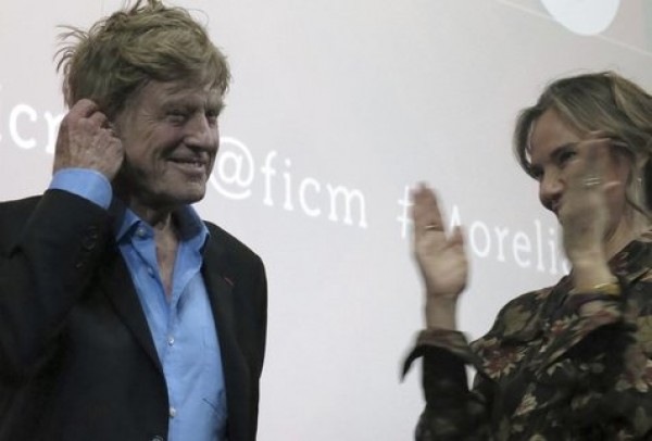 Robert Redford galardonado en el Festival de Morelia, en M&eacute;xico