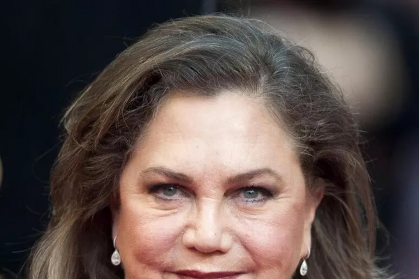 Kathleen Turner