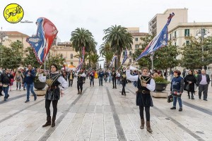 Taranto - 2 aprile 2017, un fiume di gente nel centro... ecco grazie a chi
