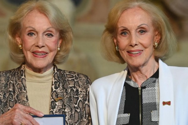 Le gemelle tedesche Alice ed Ellen Kessler. Avevano 89 anni.