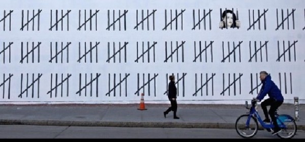 Chi &egrave; l&rsquo;artista turca che dovr&agrave; farsi 3 anni di carcere per un dipinto. L'omaggio di Bansky