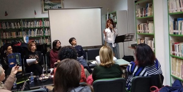 Crispiano (Taranto) - Il linguaggio dell&#039;amore che non porta alla violenza, l&#039;incontro in biblioteca
