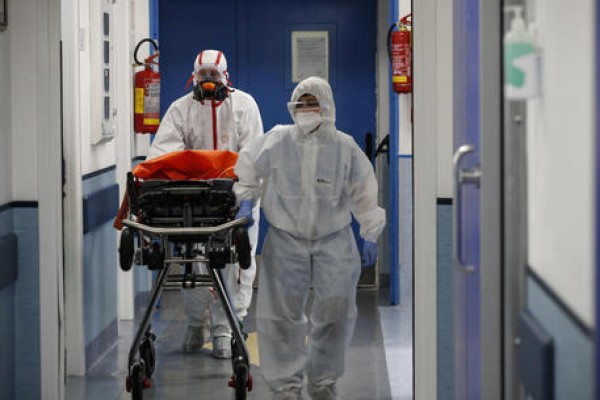 In Italia oltre 200mila contagi, salgono guariti, gi&ugrave; le intensive
