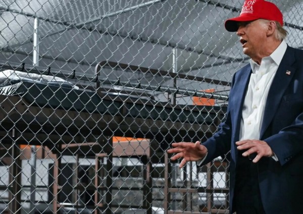 Visita di Donald Trump al centro Alligator Alcatraz