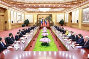  Un momento de la cena de honor que Xi ofreci&oacute; a Putin.