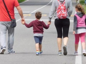 Cognome ai figli, Consulta: "Solo quello paterno &egrave; disparit&agrave; trattamento coniugi"